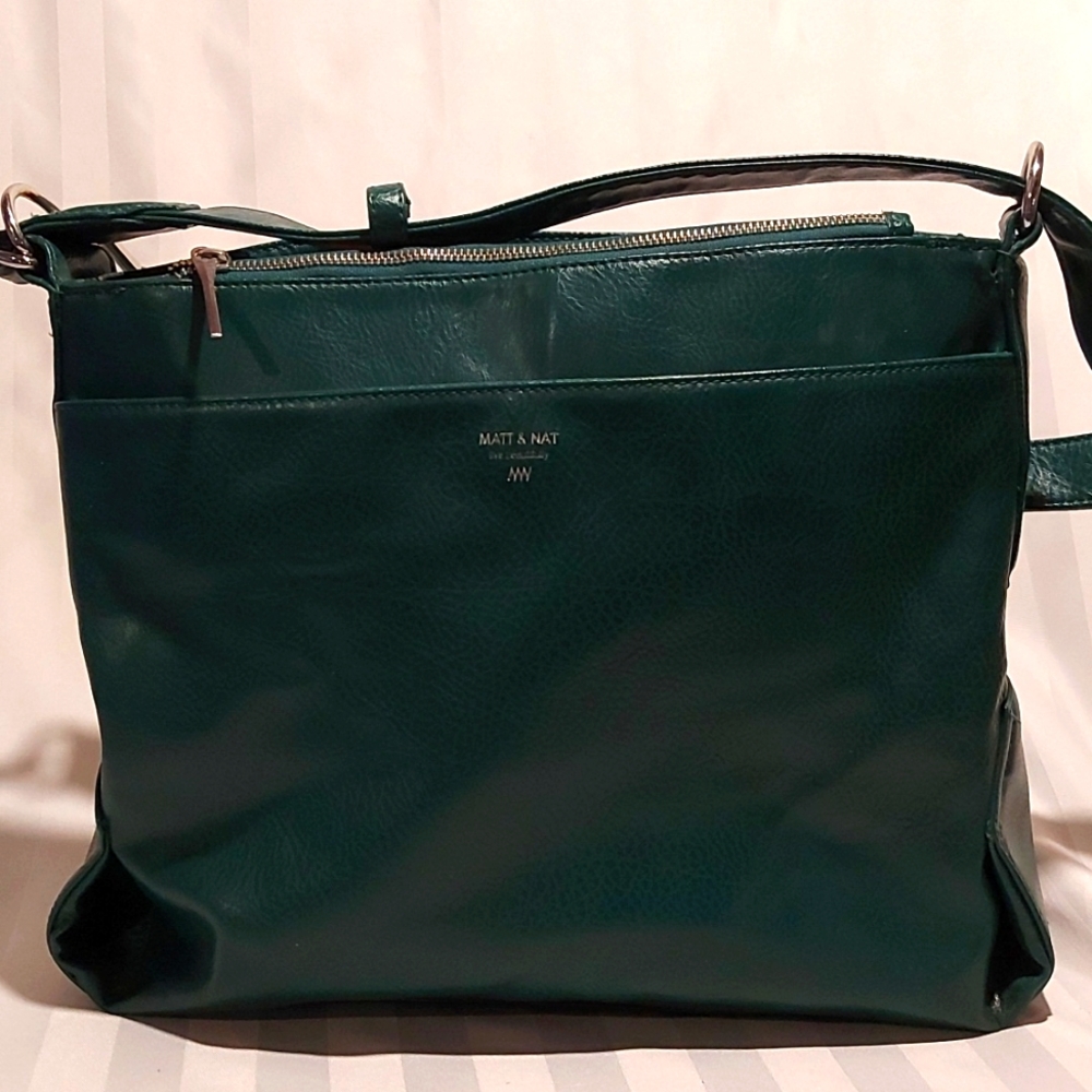 MATT&NAT LARGE FOREST GREEN CROSSBODY!
